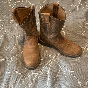 Boys Ariat Leather Boots Size 4 Work Sole
